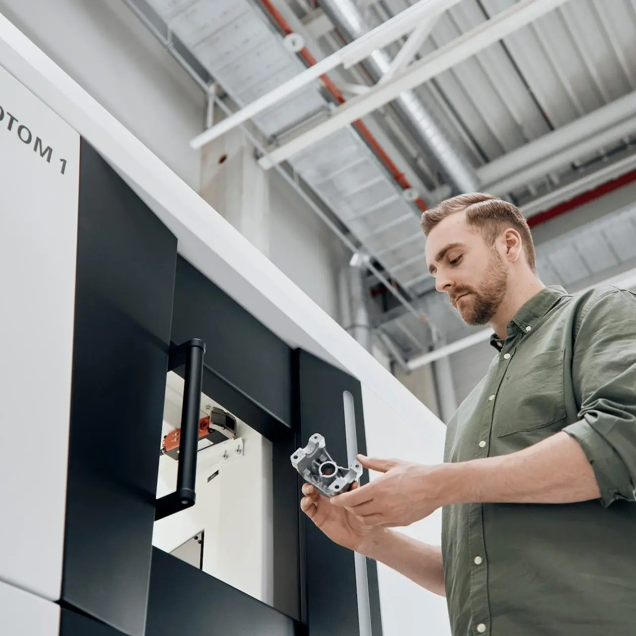 三坐標(biāo)測(cè)量機(jī)操作員需要具備哪些技能和資質(zhì)？