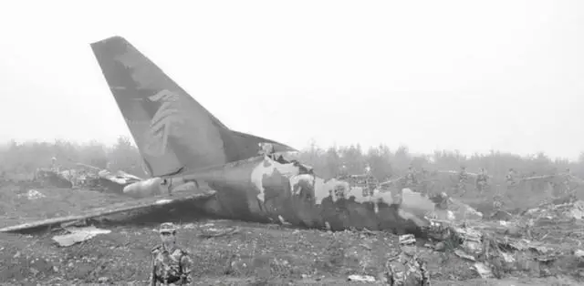 2006年，一架預(yù)警機(jī)在安徽墜毀，34名頂級(jí)軍工專家遇難