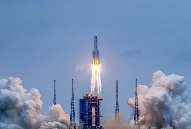 不炒中國(guó)空間站？非不行是太穩(wěn)！國(guó)際空間站卻天天驚魂